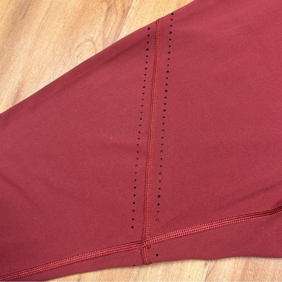 Athleta It's A Wrap 7/8 Tight Warm Orange Perforated High Rise Leggings SZ L - Picture 6 of 12